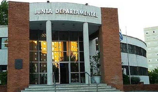modificación presupuestal, intendenci Maldonado, Junta Departamental, Junta Maldonado, IDM, Miguel Abella, Frente Amplio, Unión y Cambio, Partido Colorado, Alvaro Villegas, Enrique Baeza, Gonzalo Soria, Pablo Cicero