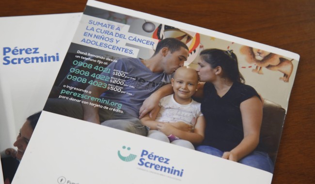 Pérez Scremini e IDM formalizaron el apoyo a niños con cáncer y sus familias en Maldonado