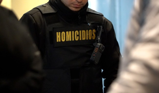 Homicidio en La Capuera: mujer habría quemado a la víctima para obligarlo a entregar dinero