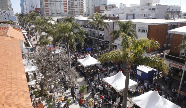 Fiesta Nacional del Chivito, Punta del Este, chivito uruguayo, gastronomía, patrimonio cultural, Javier Carballal, Municipio Punta del Este, Corporación Gastronómica, Día del Patrimonio, Maldonado, Antonio Carbonaro, chivito