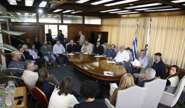 Civila anunció un proyecto rural para 30 personas en San Carlos y viviendas subsidiadas para reducir la dependencia de los refugios