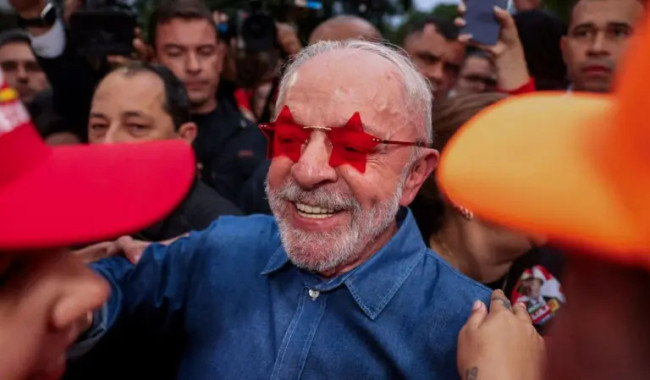 Lula logró un cuarto mandato con una remontada histórica, pero Flávio Bolsonaro dijo que no reconocerá el resultado