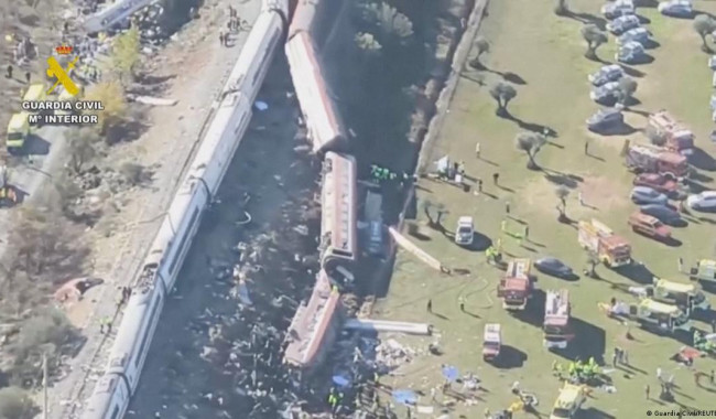 "Grave accidente de trenes" en España: al menos 30 muertos