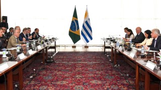 Uruguay y Brasil acordaron concretar obras de infraestructura
