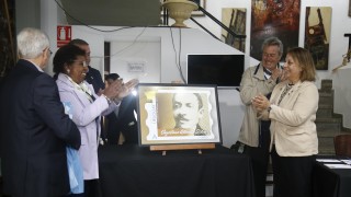 Presentaron sello en homenaje a Cayetano Silva
