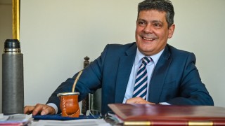 Experto señaló que en Uruguay hay una "monocultura deportiva" ligada al fútbol que se puede mejorar y cambiar a partir de la educación física