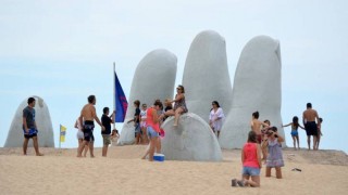Uruguay captó 792.000 turistas en trimestre julio-agosto-setiembre