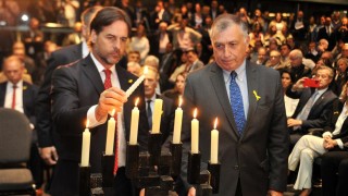 Lacalle Pou participó en conmemoración de la Noche de los Cristales Rotos