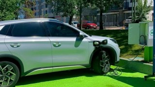 Pionera: Junta Departamental inauguró Sistema de Alimentación para Vehículos Eléctricos abierta al uso público