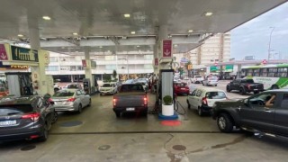 Transportistas de combustible alcanzaron acuerdo, firmaron acta y este martes comenzará a regularizarse el abastecimiento