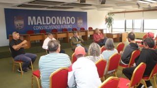 Temporada de verano: Gestión Ambiental se reunió con vendedores ambulantes