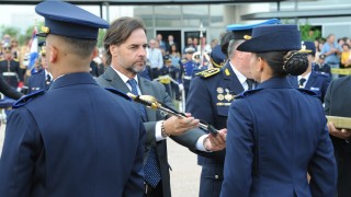 Más de 50 cadetes egresaron de la Escuela Nacional de Policía