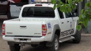 Estallaron dos neumáticos y volcó camioneta de la Armada con 7 infantes que iban al Chuy por operativo Verano Seguro: uno tuvo lesiones menores