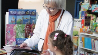 Feria del Libro, IDM, Cultura