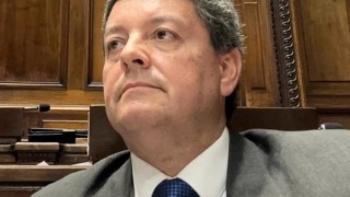 Casaretto: "Que la multa por el cierre de PLUNA la paguen de sus bolsillos los funcionarios responsables"
