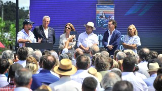 Lacalle elogió a Antía por concretar el realojo del Kennedy y pensar en soluciones para la gente