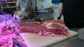 Venta de pulpón se dispara más del doble en las carnicerías de barrio tras rebaja de 40% en su precio