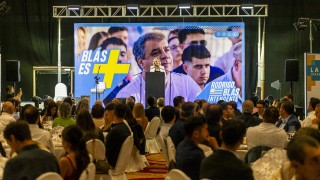 Rodrigo Blás dijo que la elección será entre un gobierno que puso al ser humano un paso más adelante o volver atrás al bajón y la mala onda