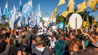 Rodrigo Blás creará plan "Estoy Contigo" para apoyar a hogares monoparentales con un millón de dólares de costo anual
