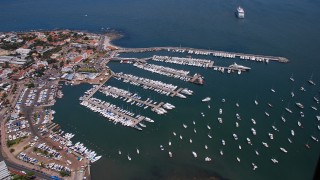 Antía considera "necesaria" obra de modernización del puerto y augura "un desarrollo importante"