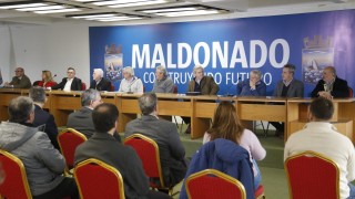 Maldonado asegura saneamiento por 55 millones de dólares en una jornada calificada como histórica