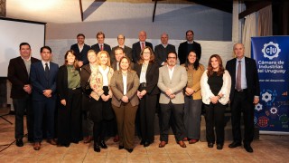 primer foro mypimes, Elisa Facio, Walter Verri, MIEM, BROU, Salvador Ferrer, DINAPYME, Gonzalo Maciel, CIU, Fernando Pache, mypimes