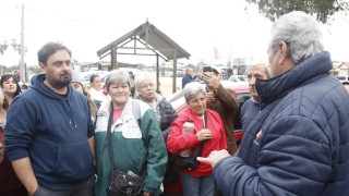 Antía explicó a vecinos obras transformadoras para la Capuera y criticó corte de ruta