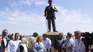 Antía encabezó inauguración de estatua a Piria y advirtió "no estar dispuesto a que el centralismo avasalle las autonomías" departamentales