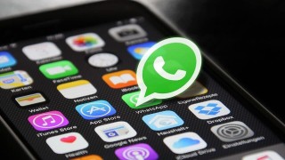 Las apps de comunicación más amadas y odiadas por los uruguayos
