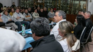 Rodrigo Blás, en conversatorio en San Carlos, enumeró logros del gobierno nacional para la ciudad
