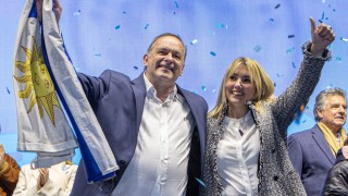 Alvaro Delgado, Valeria Ripoll, Txm, UyC, acto, San Carlos