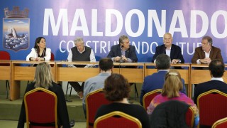 Convenio y gol: cinco estaciones de AFE se convertirán en espacios culturales, sociales, patrimoniales, deportivos y turísticos