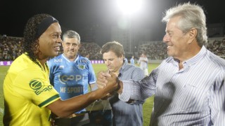 Desafio R10, juego de los famosos, futbol, famosos, Ronaldinho Gaucho R10, Maldonado, Punta del Este, verano, temporada campus, campus, eventos, MAB eventos, estadio Domingo Burgueño