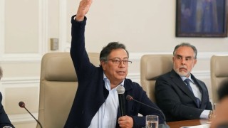 Colombia, Gustavo Petro, gobierno, polemica, crisis
