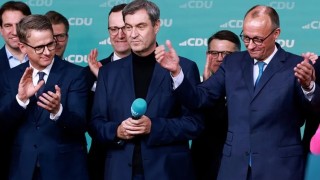 Alemania gira a la derecha para "enderezar la economía y frenar el caos de la inmigración"