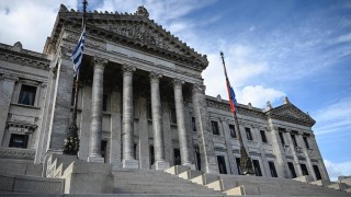 Uruguay celebra una nueva ceremonia de cambio de mando presidencial