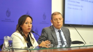 Ejecutivo anunció reducción del precio de los combustibles a partir de junio