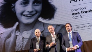 Yamandu Orsi, Luis Lacalle Pou, Julio Maria Sanguinetti, premio Ana Frank, Centro Ana Frank, democracia