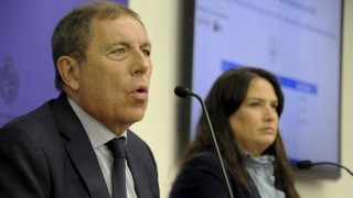 ministerio Economia, MEF, Gabriel Oddone, bonos, francos suizos, inversores, Suiza