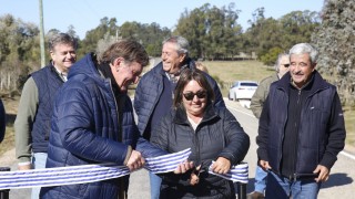 Camino de acceso a “Chacras El Quijote” fue pavimentado gracias al trabajo público-privado