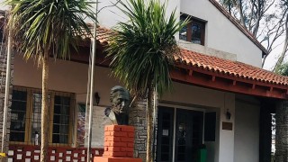 Escuela 1 suspendió clases de este miércoles por homicidio de su alumna Luna