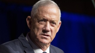 El rival de Netanyahu, Benny Gantz, ofrece una tregua política para asegurar un acuerdo de rehenes en Gaza