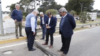 Analizan planes alternativos para salvar al puente de La Barra