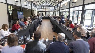 Presidente Orsi presentó Presupuesto Nacional a legisladores