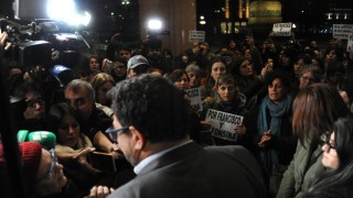 Sánchez recibió a delegación de colectivos feministas y anunció creación de comisión