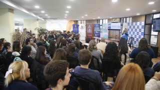 Foro sobre salud mental desde la perspectiva de adolescentes y jóvenes contó con más de 100 participantes
