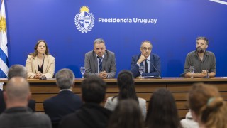 Yamandu Orsi, Jose Carlos Mahia, Gabriel Calderon, Rocio Schiappapietra, BNU, biblioteca nacional del Uruguay, bibilioteca nacional, reconversion