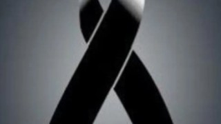 Joven falleció tras perder el dominio de su auto y estrellarse