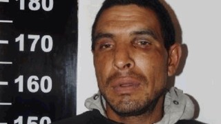 Las sillas por la cabeza: responsable de varios hurtos atentó contra policías al momento de su captura
