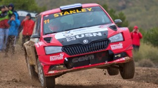 Zeballos busca el podio en España